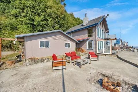 Exterior - 14 S Beach Dr #H, Everett, WA 98206 photo 4 of 9
