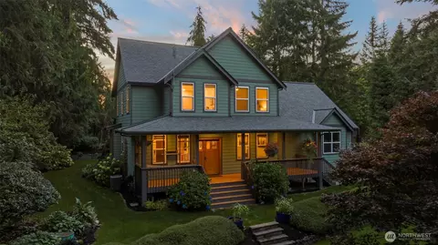 10601 NE Dry Creek Way, Kingston, WA 98346