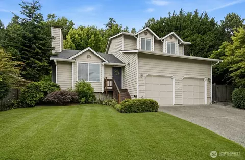 12419 93rd Ave NE, Kirkland, WA 98034