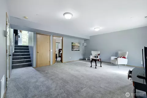 Living - 620 90th St SW, Everett, WA 98204 photo 2 of 3