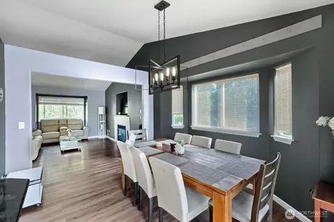 Dining - 620 90th St SW, Everett, WA 98204 photo 2 of 2