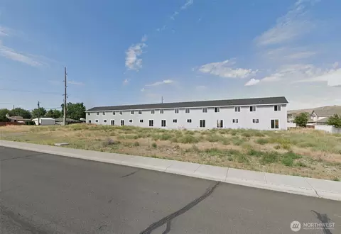 813 3rd Ave NE, Ephrata, WA 98823