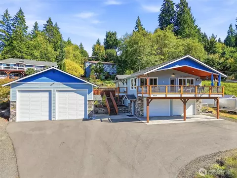 9924 Mariner Dr NW, Olympia, WA 98502