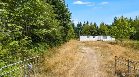 25006 SE 224th St, Maple Valley, WA 98038