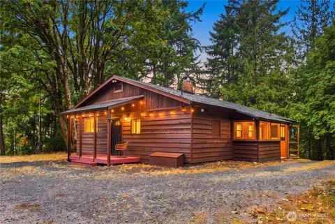 11779 NW Holly Rd, Bremerton, WA 98312