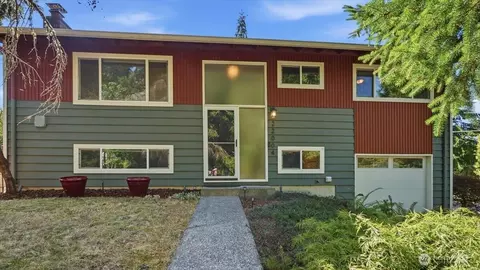22004 36th Ave W, Mountlake Terrace, WA 98043