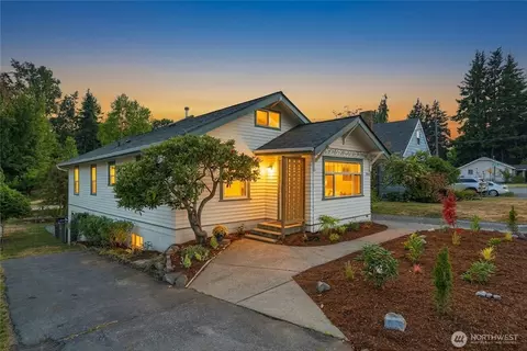 2915 Cedarwood Ave, Bellingham, WA 98225