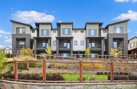 26536 NE 143rd Cir NE #32-B, Duvall, WA 98019