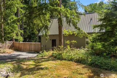 31206 553rd St E, Ashford, WA 98304
