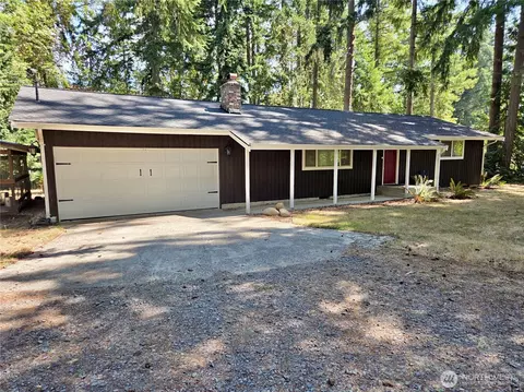 31719 41st Ave E, Eatonville, WA 98328