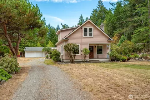 3414 Wilson Rd, Oak Harbor, WA 98277