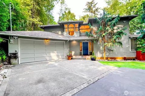 2308 NE 123rd St, Seattle, WA 98125