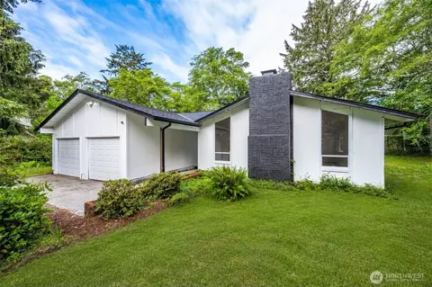 29217 Sandridge Rd, Ocean Park, WA 98640