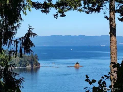 9999 W Bachelor Rock Dr, Port Angeles, WA 98363