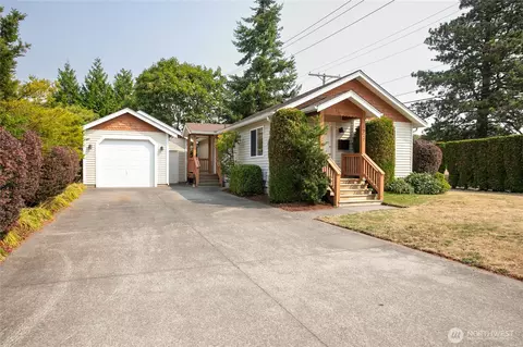 1227 E Indiana St, Bellingham, WA 98226