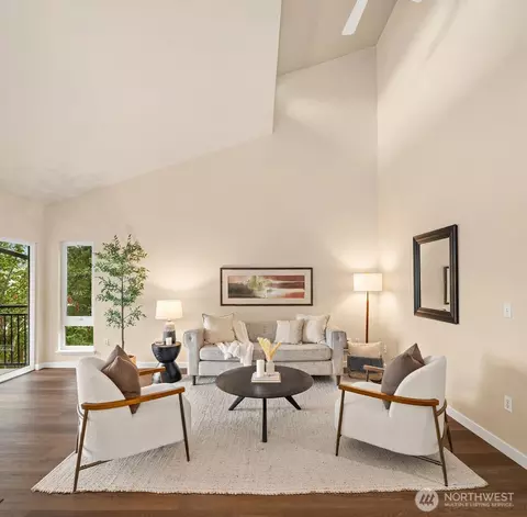 12014 98th Ave NE #302, Kirkland, WA 98034