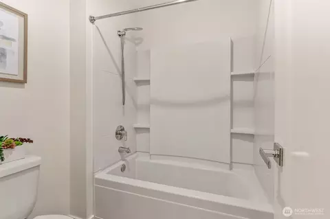 Bath - 4033 168th Pl SE, Bothell, WA 98012 photo 5 of 5