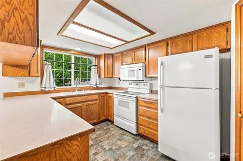 Kitchen - 112 W 2nd St #A, Everson, WA 98247 photo 3 of 5