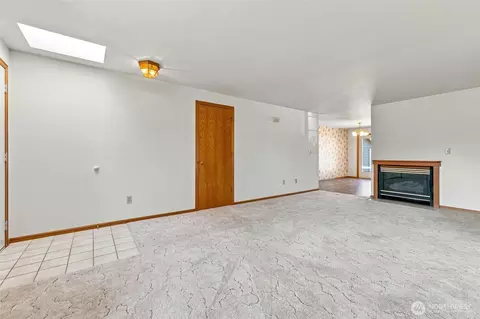 Living - 112 W 2nd St #A, Everson, WA 98247 photo 4 of 7