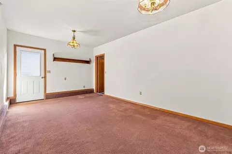 Living - 112 W 2nd St #A, Everson, WA 98247 photo 7 of 7