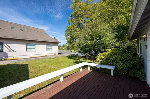 Exterior - 112 W 2nd St #A, Everson, WA 98247 photo 5 of 8