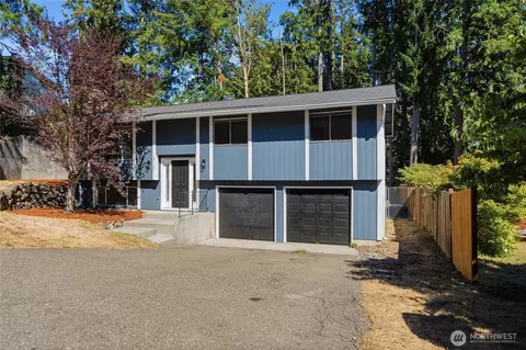 2715 Lodgepole Dr SE, Port Orchard, WA 98366