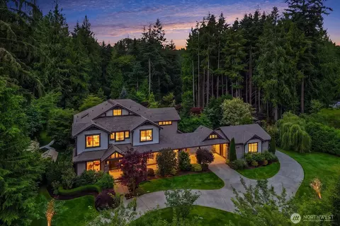 9233 255th Ave NE, Redmond, WA 98053