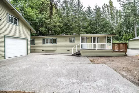 9251 Olalla Valley Rd SE, Port Orchard, WA 98367
