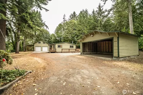 9251 Olalla Valley Rd SE, Port Orchard, WA 98367