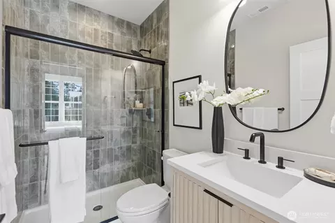 Bath - 5 213th Pl SW, Bothell, WA 98021 photo 1 of 3