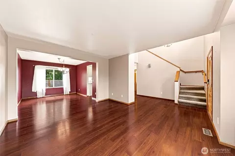 Living - 3060 Link Ave, Enumclaw, WA 98022 photo 1 of 4