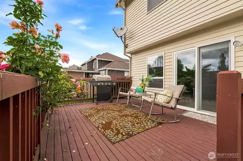 Exterior - 3060 Link Ave, Enumclaw, WA 98022 photo 4 of 5