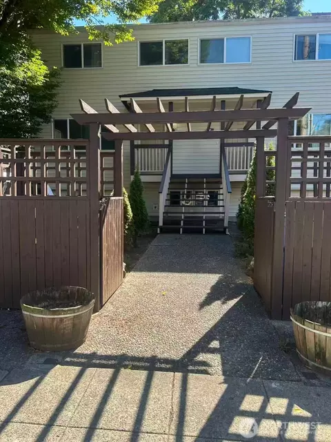 2357 NW 65th, Seattle, WA 98117