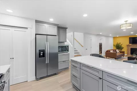 Kitchen - 16832 119th Pl NE, Bothell, WA 98011 photo 3 of 5