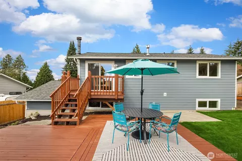 Exterior - 10125 NE 202nd St, Bothell, WA 98011 photo 3 of 11