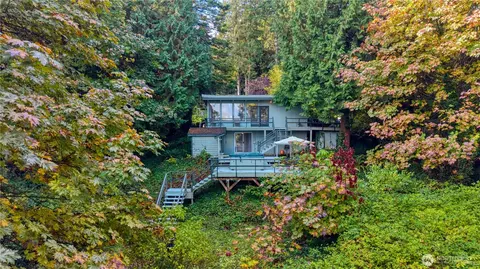 1788 Cliff Rd, Point Roberts, WA 98281