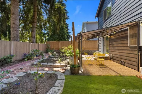 Exterior - 14019 4th Pl W, Everett, WA 98208 photo 3 of 8