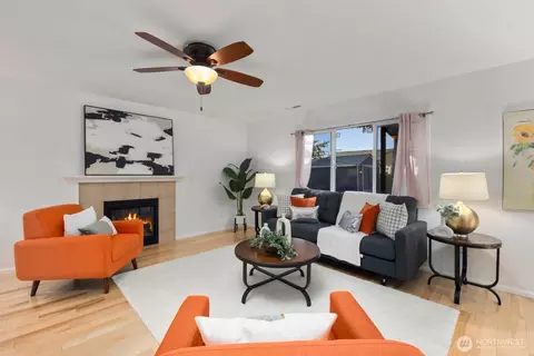 Living - 14019 4th Pl W, Everett, WA 98208 photo 2 of 5