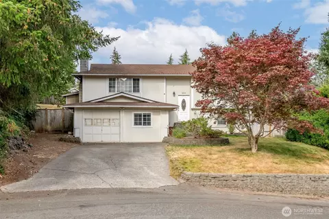 8858 81st Ave SW, Lakewood, WA 98498