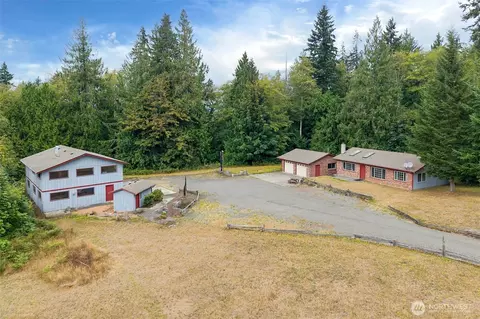 572 Dodger Ln, Port Angeles, WA 98363