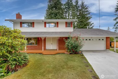 Exterior - 2322 98th St SE, Everett, WA 98208 photo 2 of 6