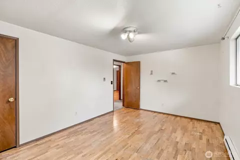 Bedroom - 2322 98th St SE, Everett, WA 98208 photo 5 of 10