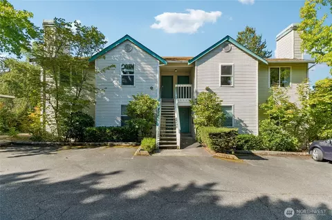 6835 NE 153rd Pl #A202, Kenmore, WA 98028