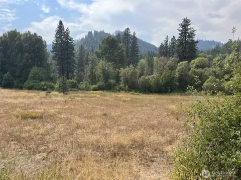 76 Hinthorne Ln, Leavenworth, WA 98826