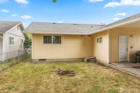 Exterior - 282 25th Ave, Longview, WA 98632 photo 5 of 6