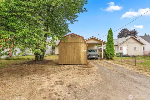 Exterior - 282 25th Ave, Longview, WA 98632 photo 4 of 6