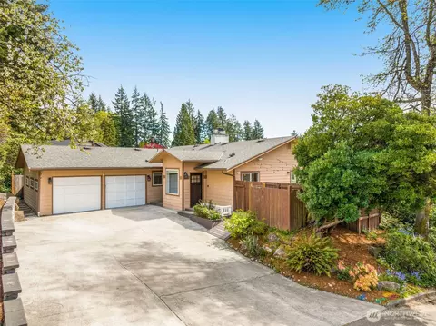16204 Main St, Bellevue, WA 98008