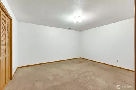 Bedroom - 40215 278th Ave SE, Enumclaw, WA 98022 photo 5 of 6