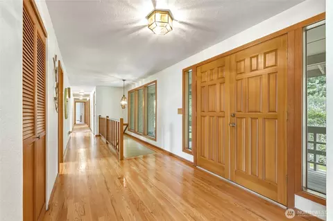 Entry Way - 40215 278th Ave SE, Enumclaw, WA 98022 photo 1 of 1