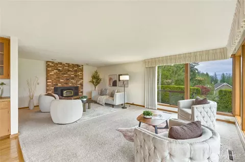Living - 40215 278th Ave SE, Enumclaw, WA 98022 photo 2 of 7